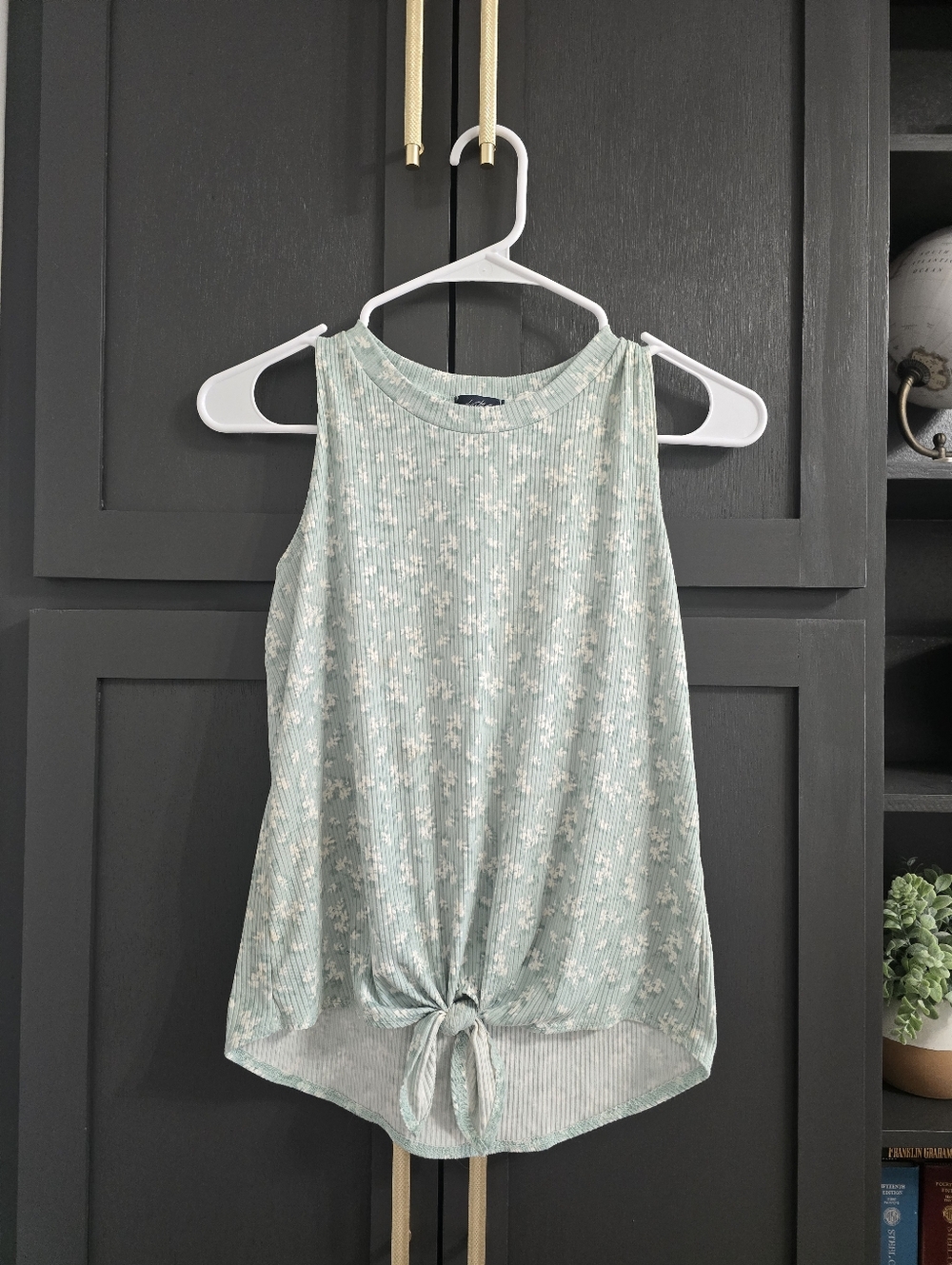 Daytrip Mint Floral Tie-Front Tank